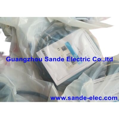 E2E-X10ME1 NEUER OMRON NÄHERUNGSSCHALTER E2EX10ME1 E2E-X10ME1 E2E-X10ME1