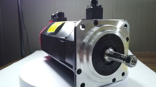 Fanuc-Servomotor A06B-0126-B175 AC6/2000 | Vitrine für CNC-Antriebsmotoren